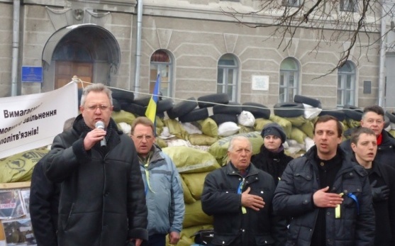 Чернігівський штаб національного спротиву: наш протест продовжує бути абсолютно мирним і ненасильницьким