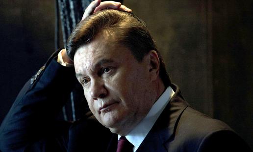 Янукович подав у відставку