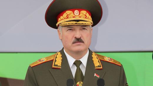 Лукашенко кличе російські літаки захищати Білорусь від НАТО