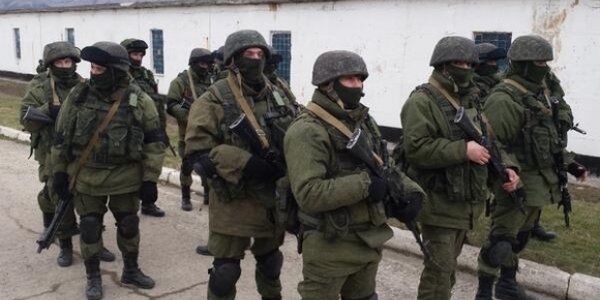 Російські окупанти виганяють прикордонників із квартир у Криму