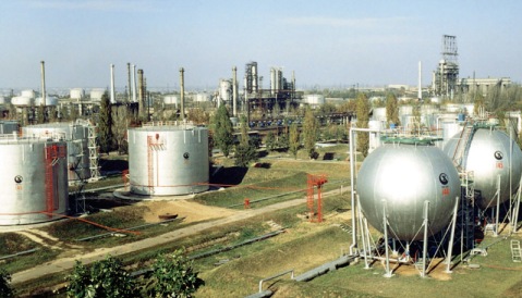 Херсонський нафтопереробний завод змушений посилити охорону