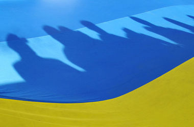 Україна розглядає питання про змiну позаблокового статусу