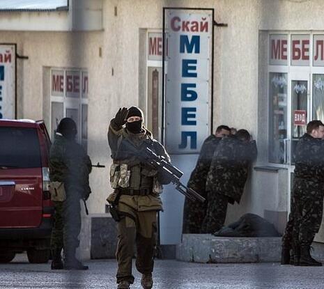 Озброєні злочинці продовжують захоплювати райвідділи міліції на Донеччині