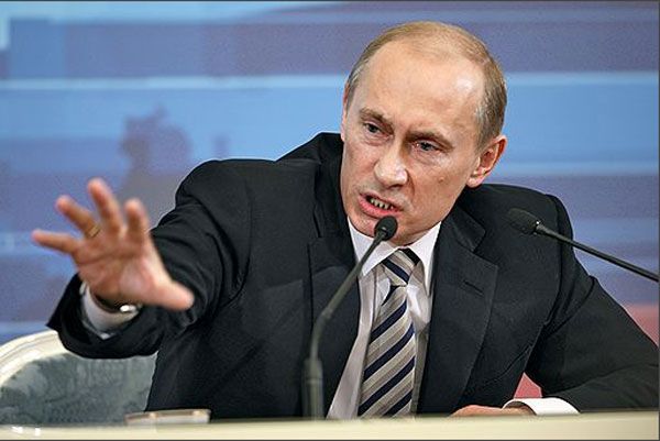 Путін погрожує Заходу відповісти на санкції