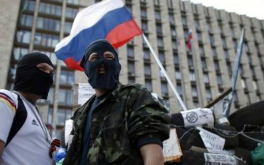 Донецьк. Озброєні терористи захопили військову прокуратуру