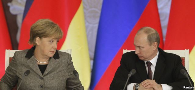 Путін і Меркель поговорили про Україну