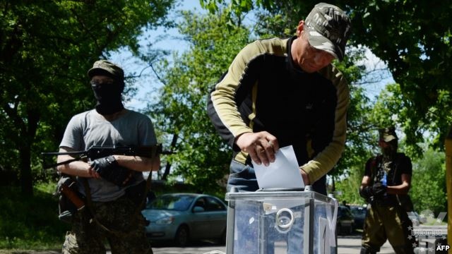 Сепаратисти-терористи рапортують про «успіх референдуму»