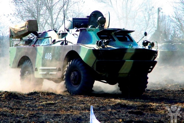 Українські військовослужбовці дали відсіч озброєним бойовикам близько кордону