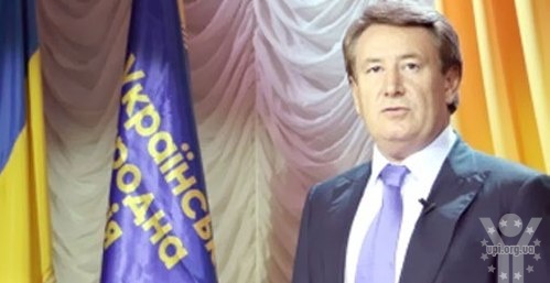 Олександр Клименко відмовився від подальшої участі у виборах на користь Петра Порошенка