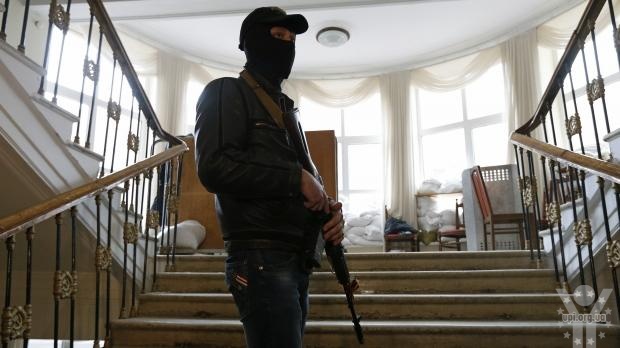 На Луганщині під час затримання терористів одна людина загинула, одна поранена