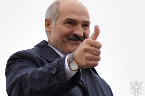 Лукашенко привітав Порошенка з обранням на пост президента України