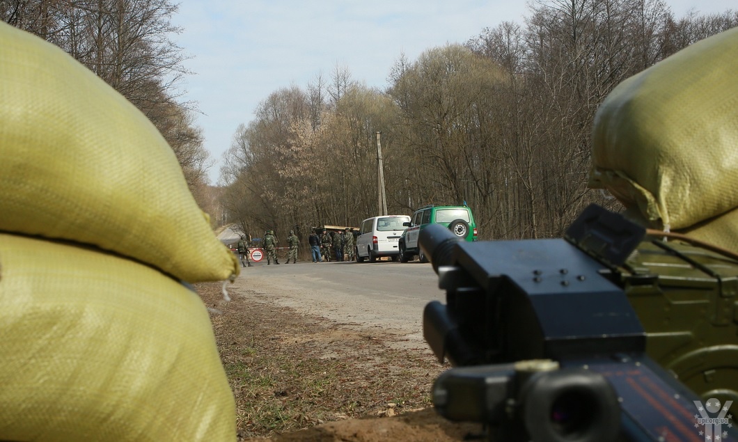 800 терористів з Росії готуються до прориву кордону на ділянці Дьяково-Дмитрівка (Луганська область)