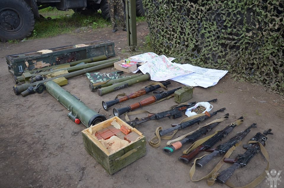 Затримано групу бойовиків з арсеналом зброї серед яких найманці з Росії. Фото