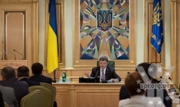 Президент України провів зустріч з представниками легітимної влади Донецької та Луганської областей