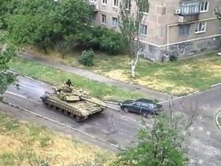 США має докази, що три танки, які прорвалися на територію України, належать Росії
