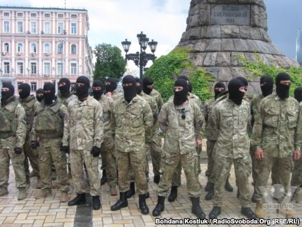 На вірність України присягнули українці й росіяни батальйону «Азов» (ФОТО)