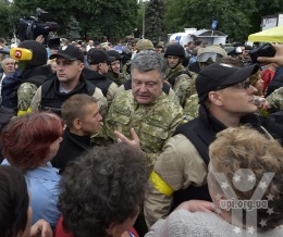 Президент України у Слов’янську ознайомився з поверненням міста до мирного життя