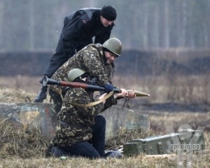 Терористи обстріляли Маринівку, Макарове та Олександрівськ, є загиблі серед українських силовиків