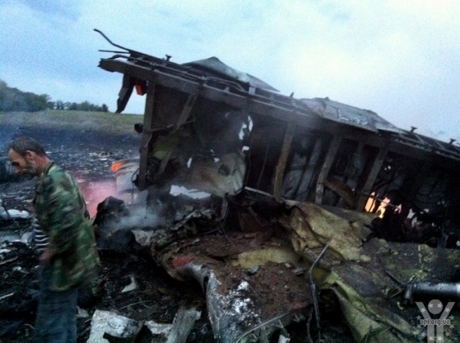 На борту авіалайнера Боїнг 777, який упав на Донеччині, перебувало 80 дітей