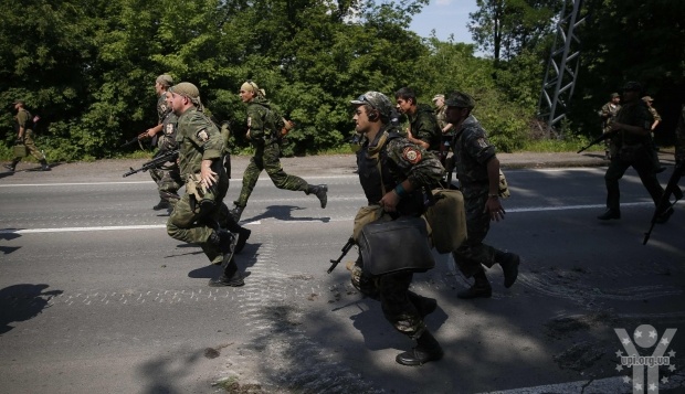 Терористи повідомляють: «відступ українців змінився стрімким наступом»