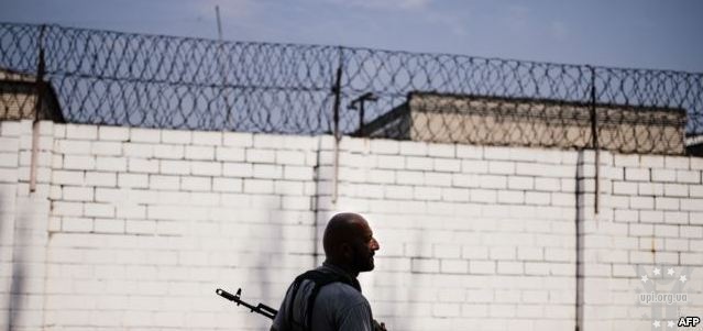 Терористи намагаються формувати банди з в’язнів, але вони відмовляються