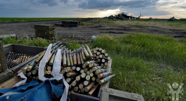 У Донецьку в мікрорайонах чути залпи важких озброєнь