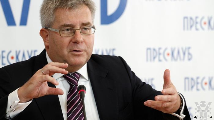 Віце-спікер Європарламенту не виключає військової допомоги Україні