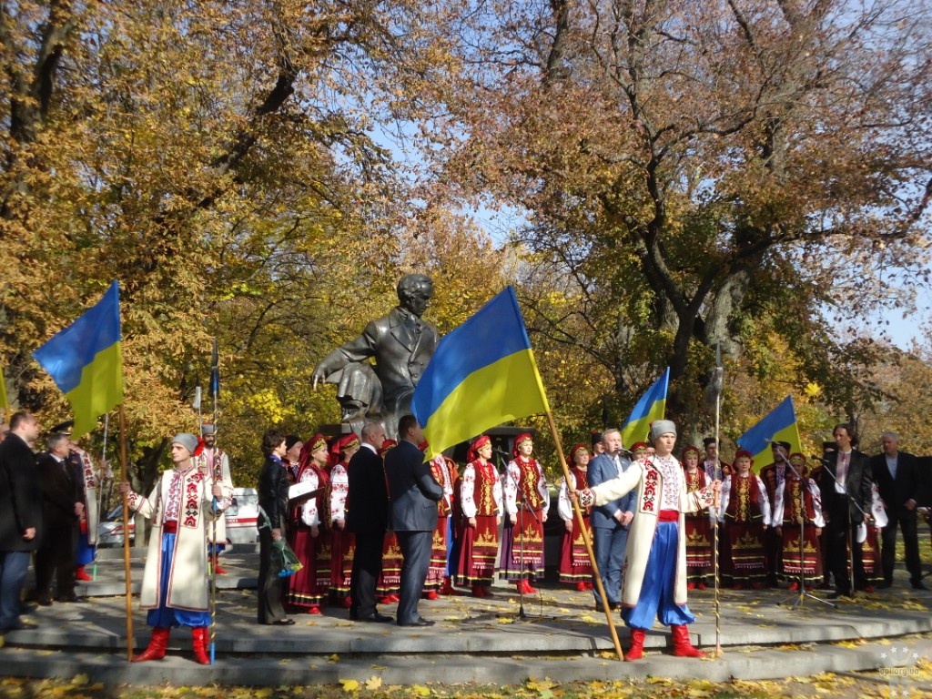 День захисника України в Чернігові: влада і громада. Фоторепортаж без коментарів