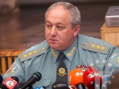 Таруту звільнено, головою Донецької ОДА призначено генерала Олександра Кіхтенка (оновлено)