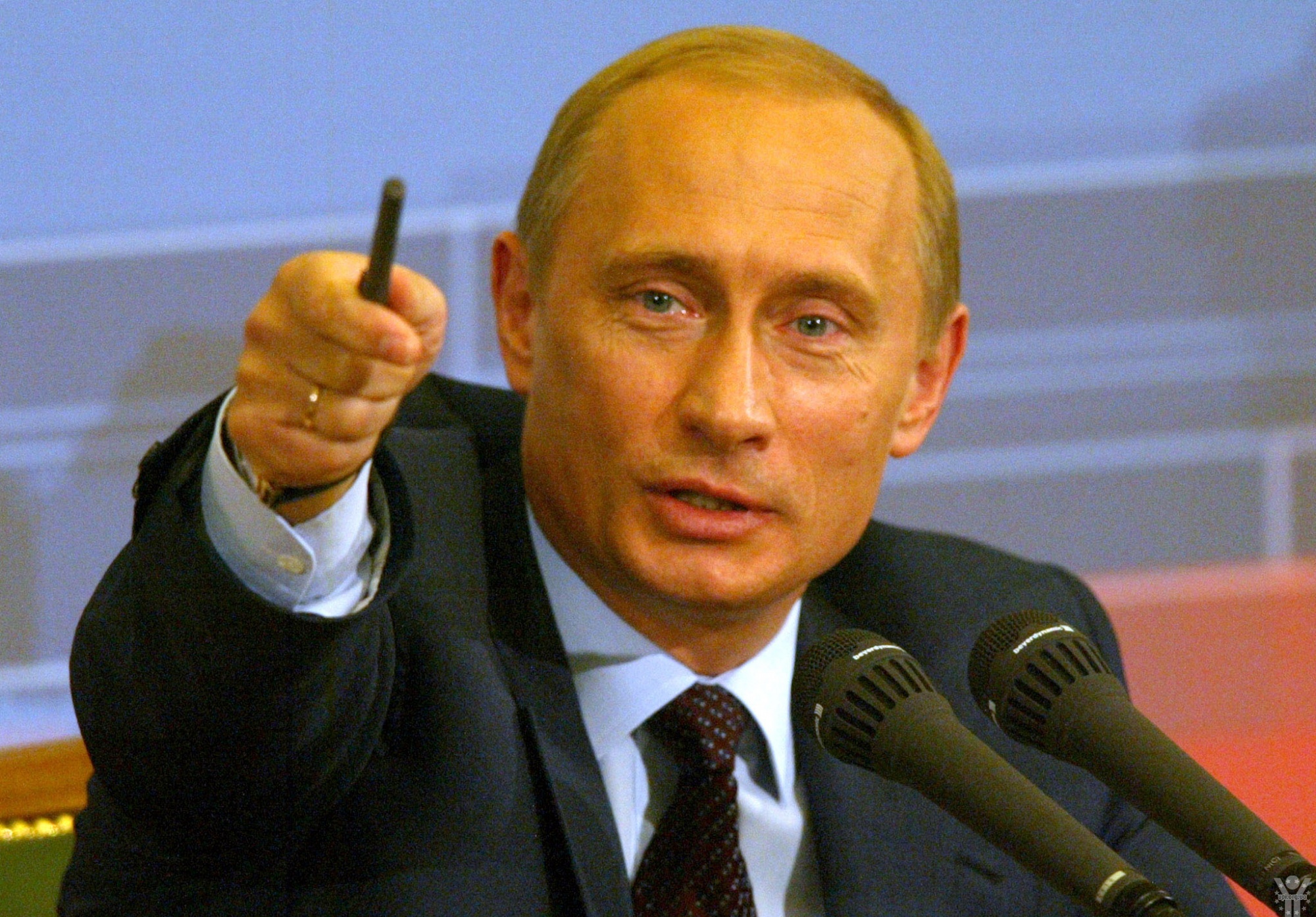 Путін збільшив військові витрати на 800 мільярдів і хоче війни
