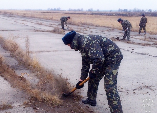На Чернігівщині відновлюють військовий аеродром