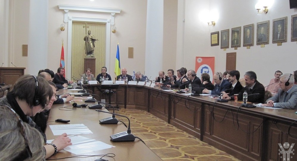 Інтелектуали обговорили проблематику одужання України