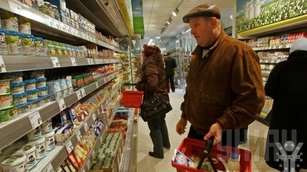 Росіянам, шокованим від знецінення їхніх зарплат і пенсій, радять звикати бути бідними