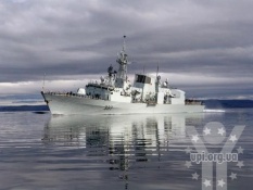 Канадський фрегат з 250 морськими піхотинцями на борту йде на допомогу Україні