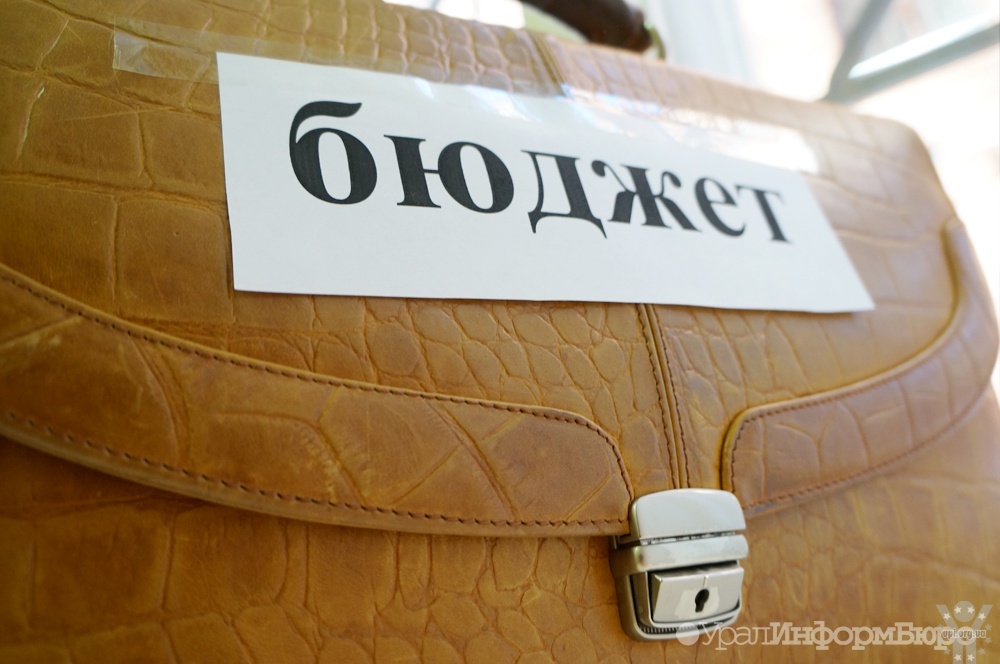Консультації у Верховній Раді України щодо проекту бюджету на 2015 рік тривають
