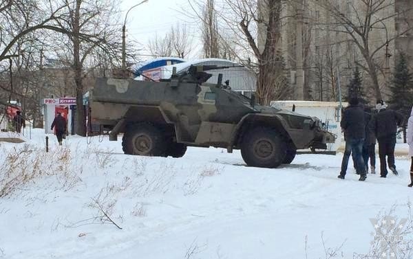 У Луганську терористи проводять навчання на російській військовій техніці. Відео