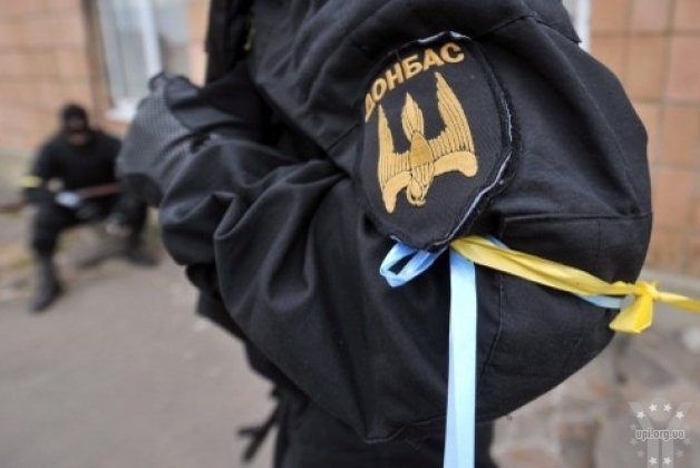 У районі Вуглегірська продовжуються бої, загинули четверо бійців «Донбасу», у Семенченка - контузія