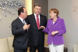 Порошенко, Меркель та Олланд наполягають на безумовному і негайному припиненні вогню на Донбасі