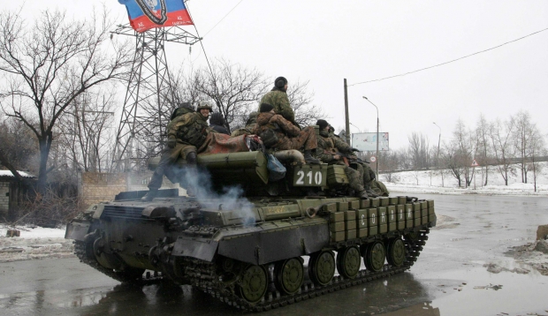 Поблизу селища Фащівка терористи на танках намагалися атакувати український блокпост