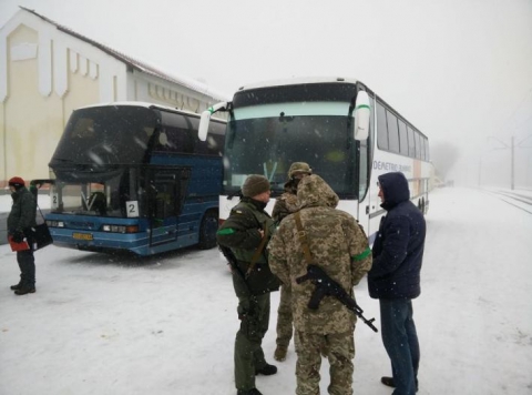 Триває евакуація жителів Донбасу