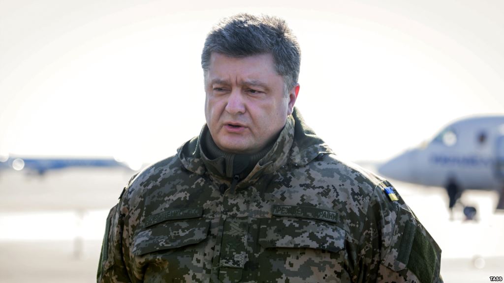 Петро Порошенко: в умовах атаки з боку супротивника 
