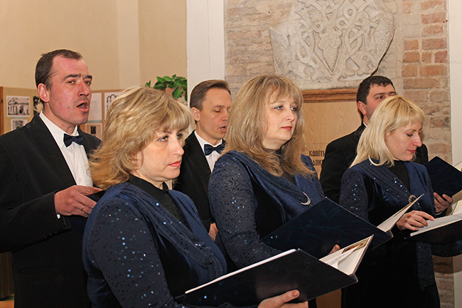 «Чернігів стародавній» запрошує на концерт для воїнів АТО та їхніх родин у Борисоглібському соборі