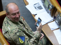 Нардеп Мельничук стверджує, що має докази підготовки військового перевороту