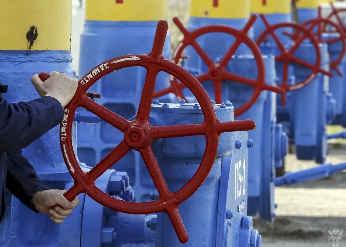 Україна підписала контракт з Польщею про термінові поставки газу