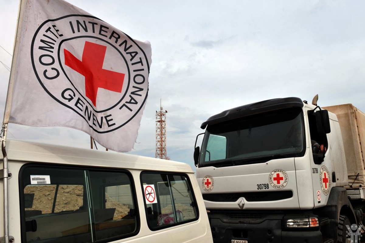 На окупований Донбас прибув гуманітарний конвой Червоного Хреста