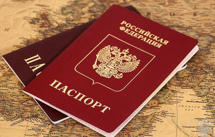 Паспортизація Донбасу як крок Росії до спроби поглинути всю Україну