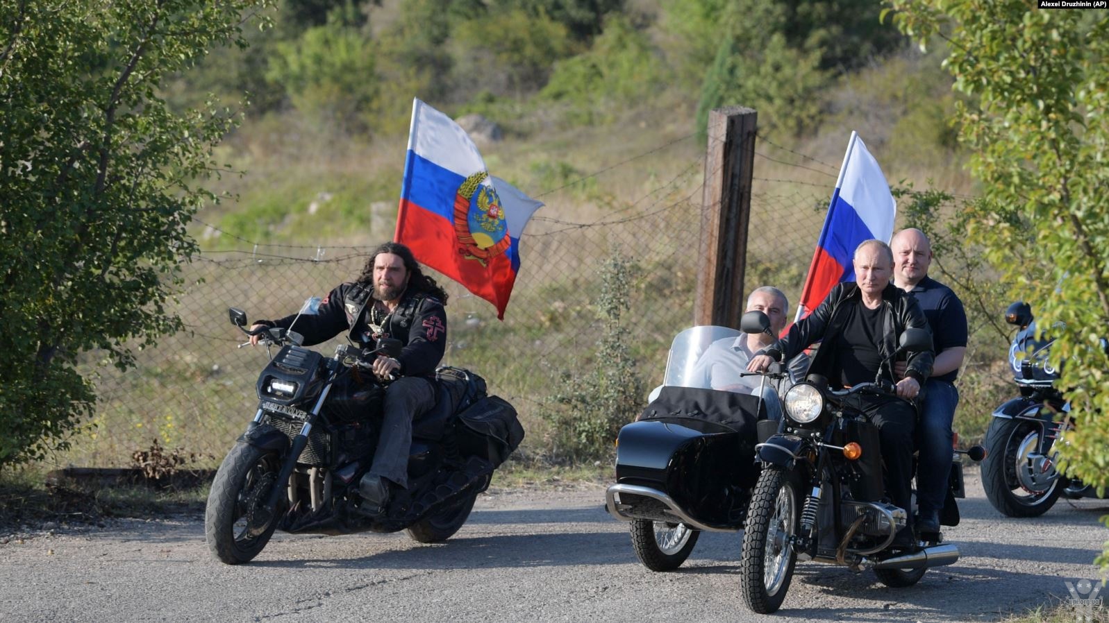 МЗС України протестує проти відвідин Путіним окупованого Росією Криму