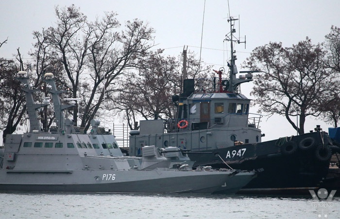 Росія не поспішає віддавати Україні захоплені військові кораблі