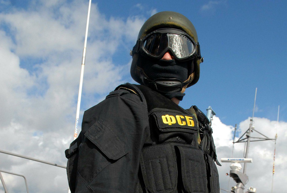 Російські силовики в Азовському морі затримали човен з чотирма українцями