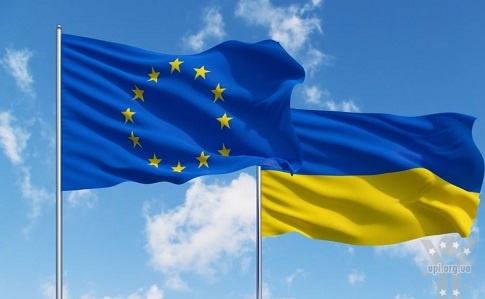 Коронавірус: ЄС та Україна підписали угоду про макрофінансову допомогу для обмеження негативних наслідків пандемії